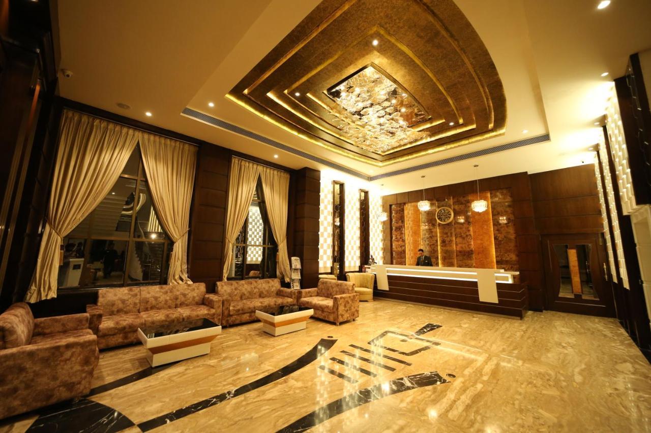 Hotel Prince Viraj Jabalpur Buitenkant foto