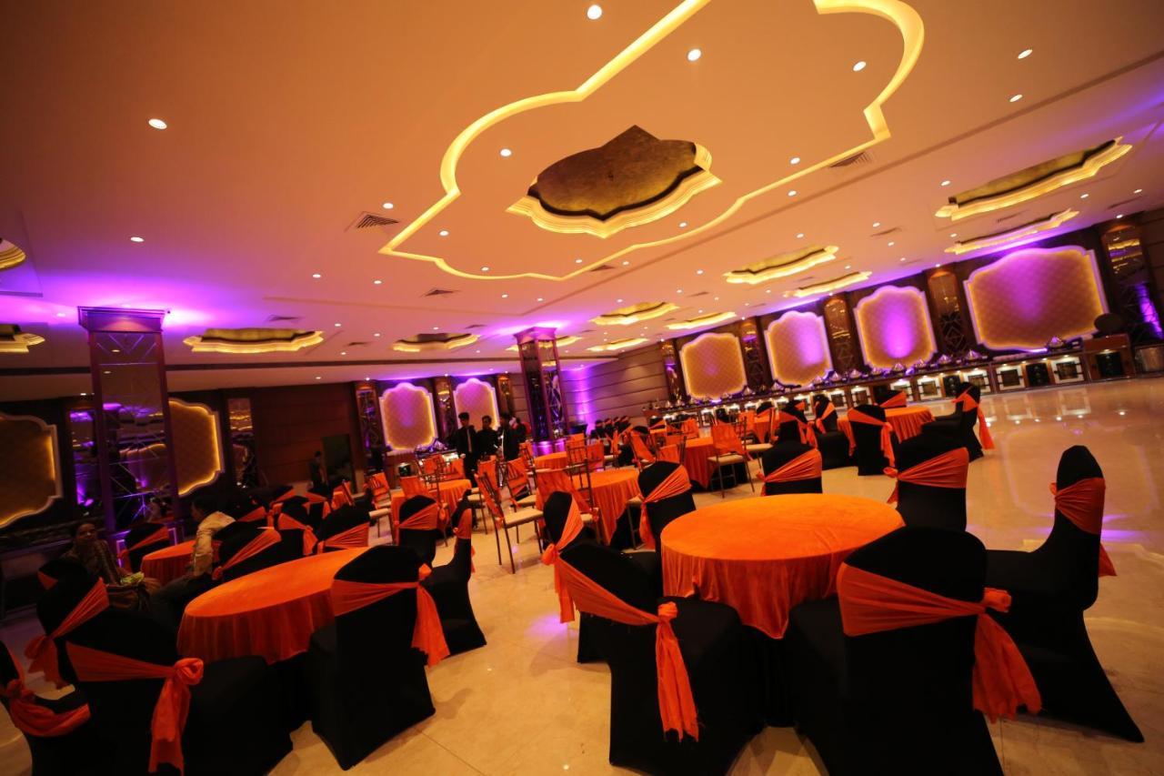 Hotel Prince Viraj Jabalpur Buitenkant foto