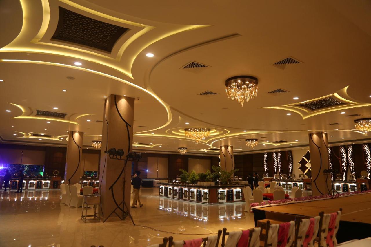 Hotel Prince Viraj Jabalpur Buitenkant foto