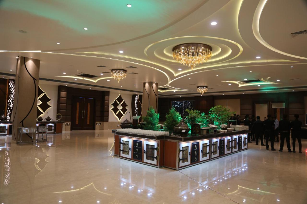 Hotel Prince Viraj Jabalpur Buitenkant foto