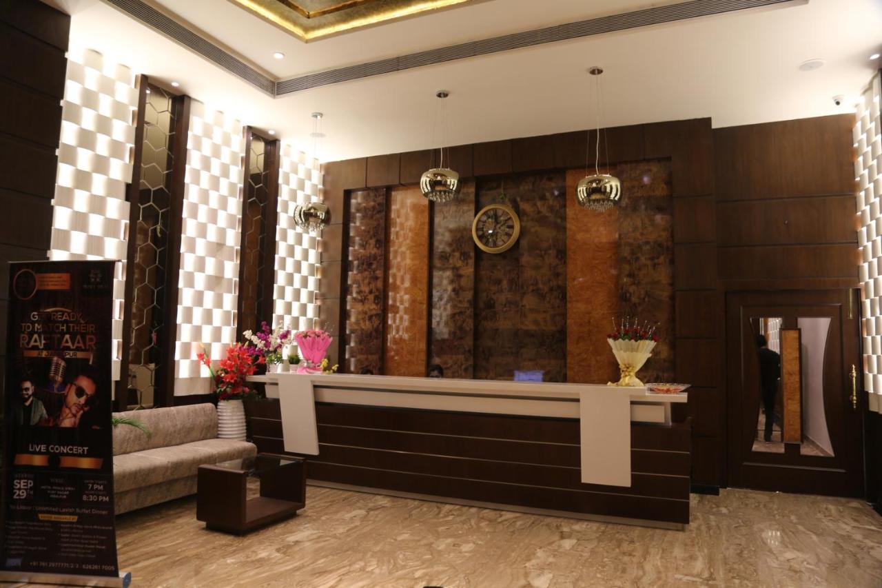 Hotel Prince Viraj Jabalpur Buitenkant foto