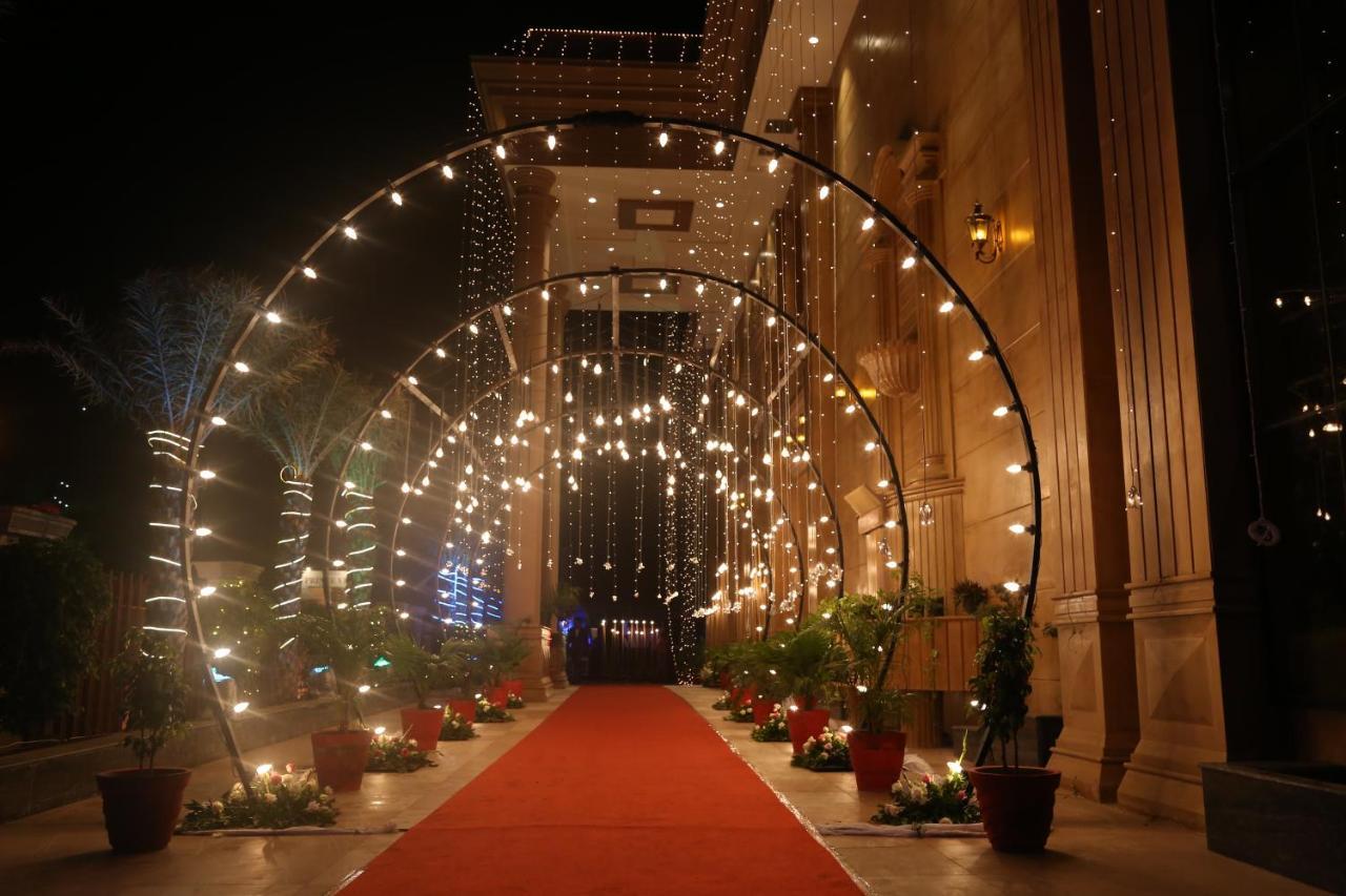 Hotel Prince Viraj Jabalpur Buitenkant foto